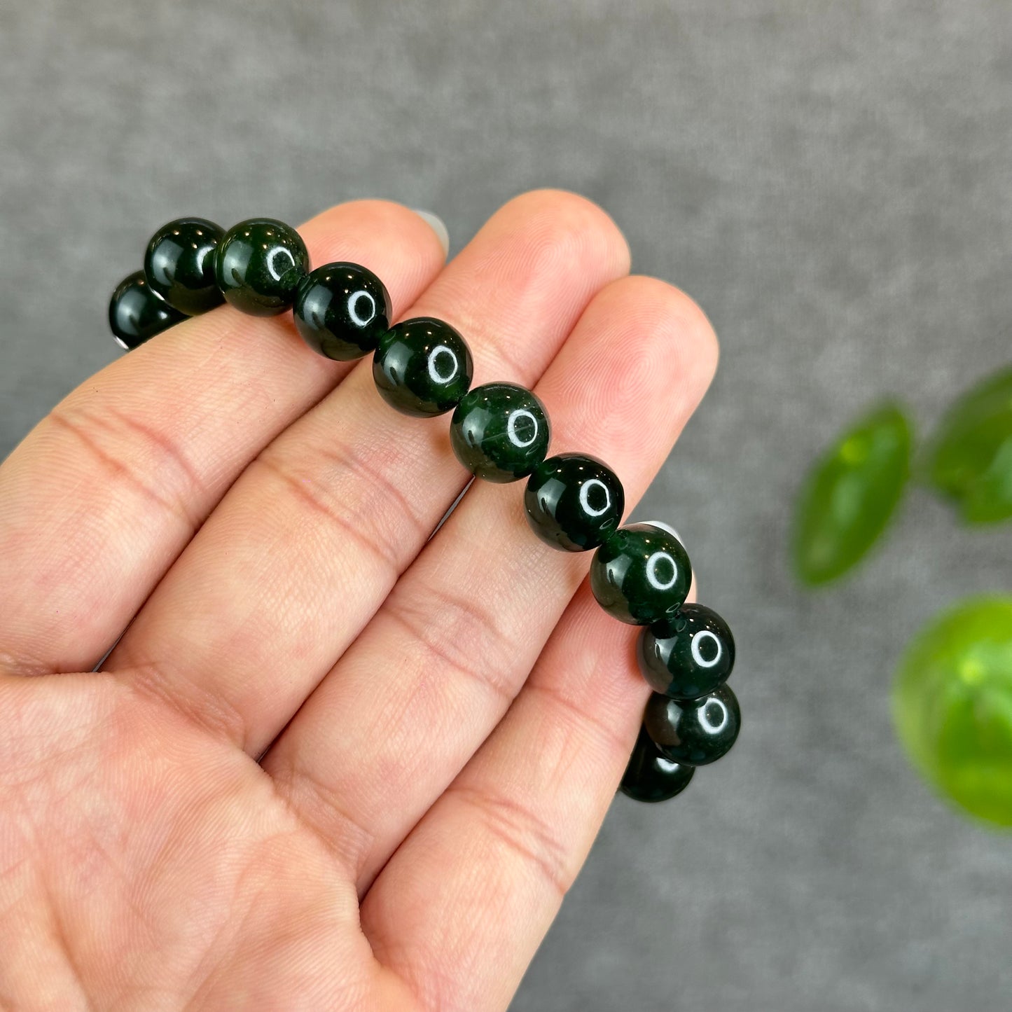 Natural Antigoirte Green Serpentine Bracelet Size 10 mm
