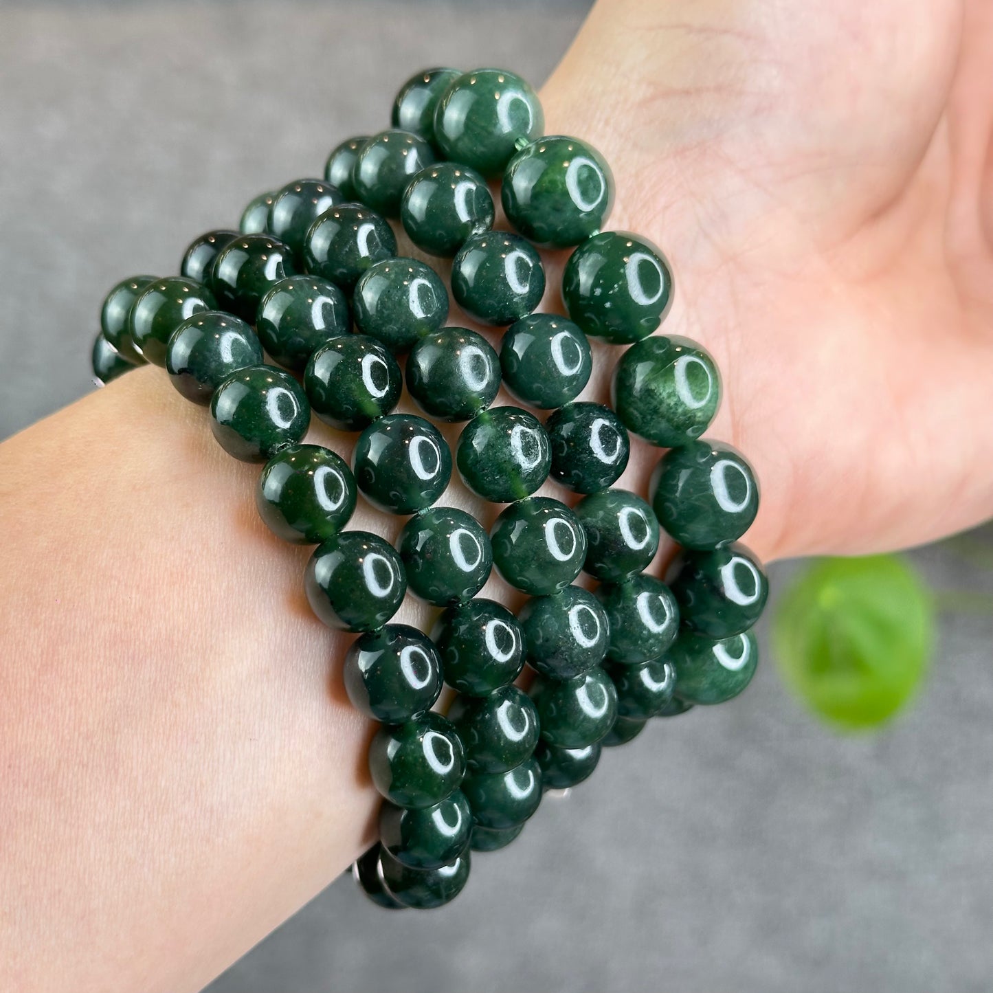 Natural Antigoirte Green Serpentine Bracelet Size 10 mm