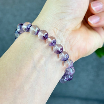 Fluorite violette des États-Unis dans des bracelets à quartz taille 9,5 mm