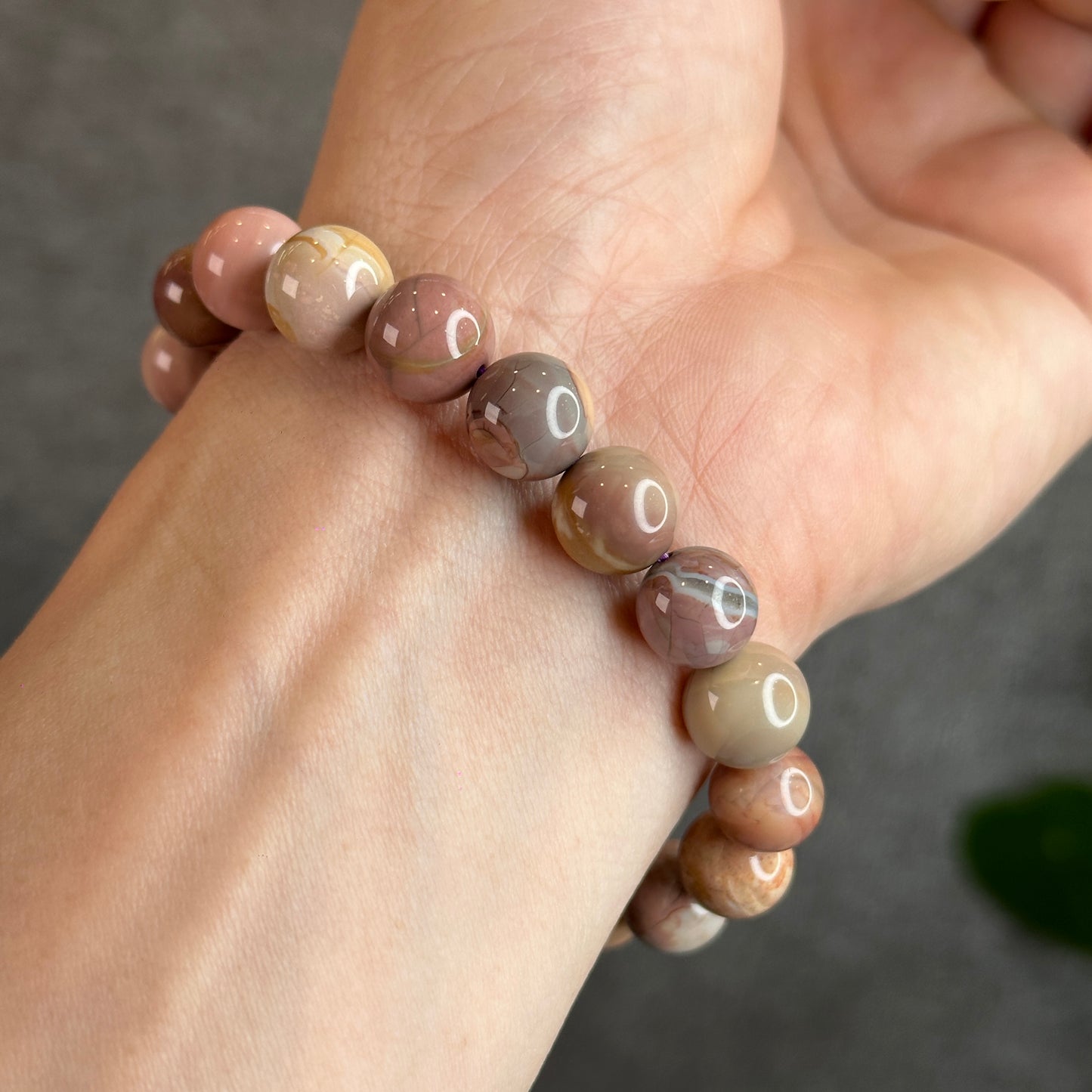 Alashan Agate Bracelet Size 10-10.5 mm