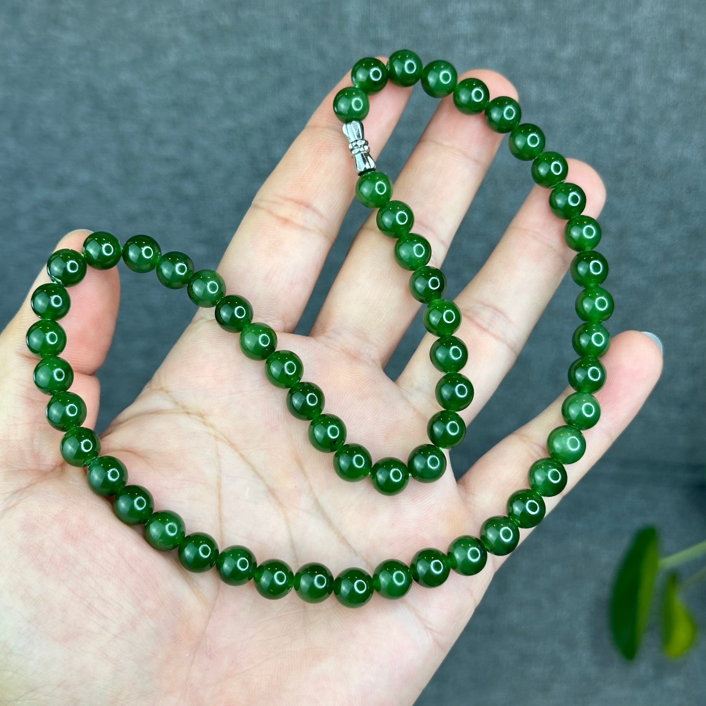 Natural High Quality Nephrite Jade Necklace Size 8 mm