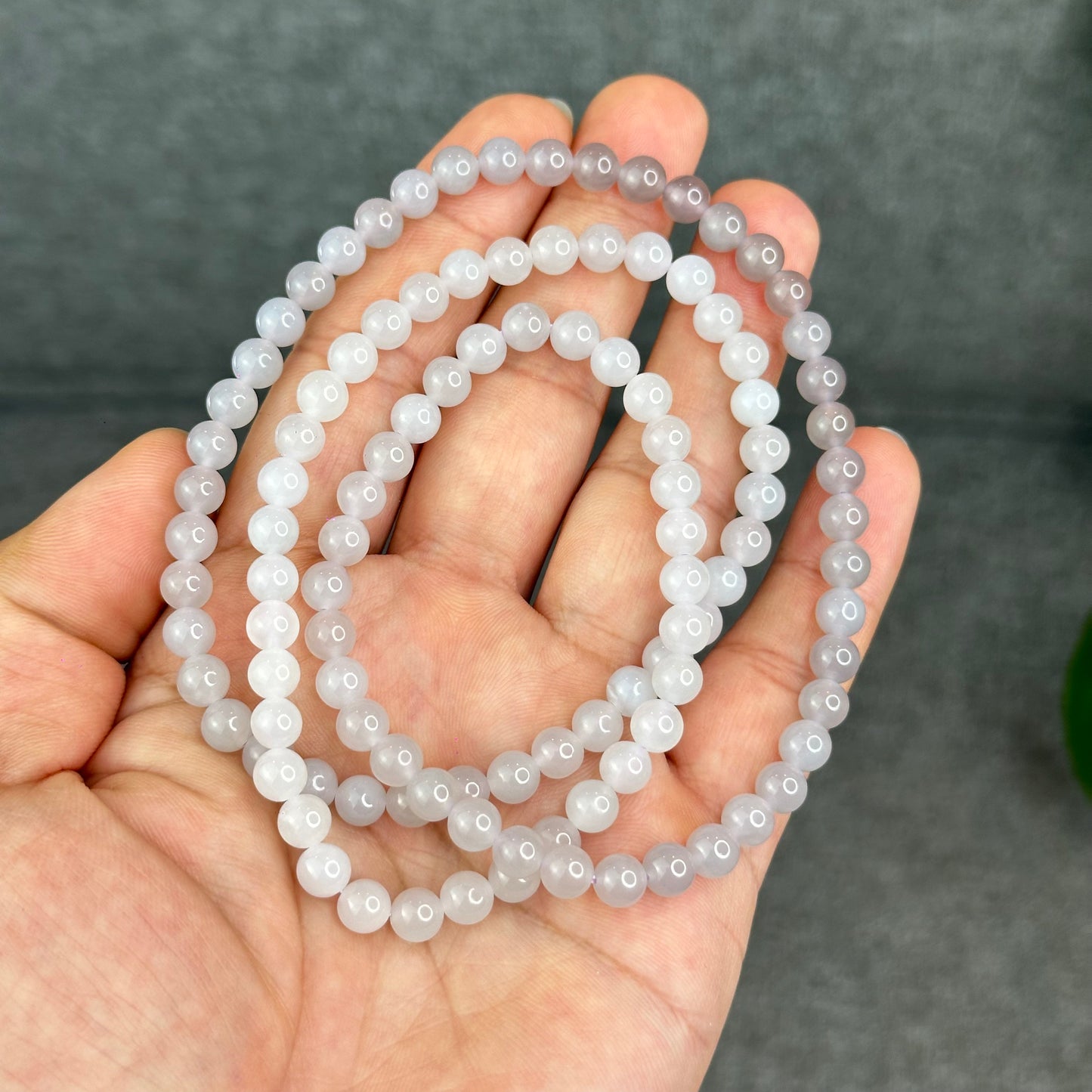 Natural Gradient Grey Hetian Nephrite Jade Necklace Size 6 mm