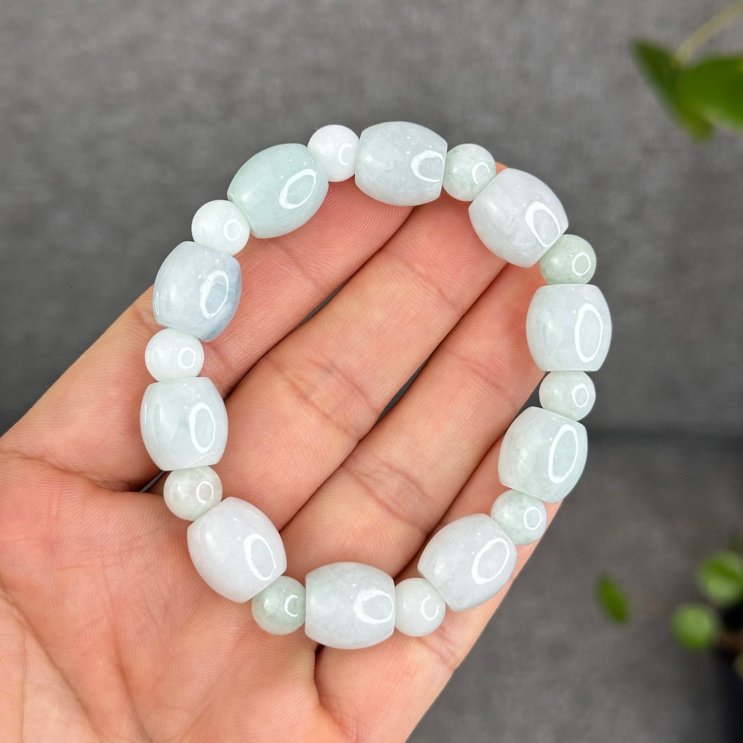 Natural Ivory Mint Green Mixed Bead Lu Thong Bracelet Size 12 mm