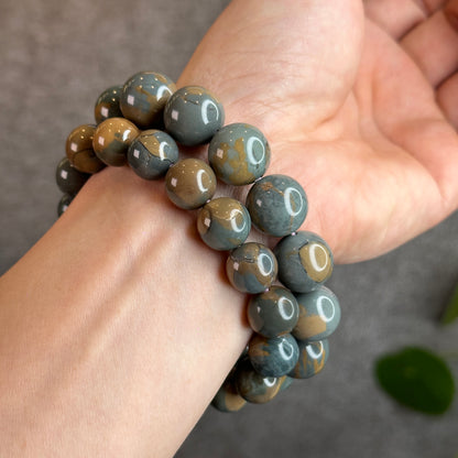 Natural Blue Alashan Agate Bracelet Size 12 mm