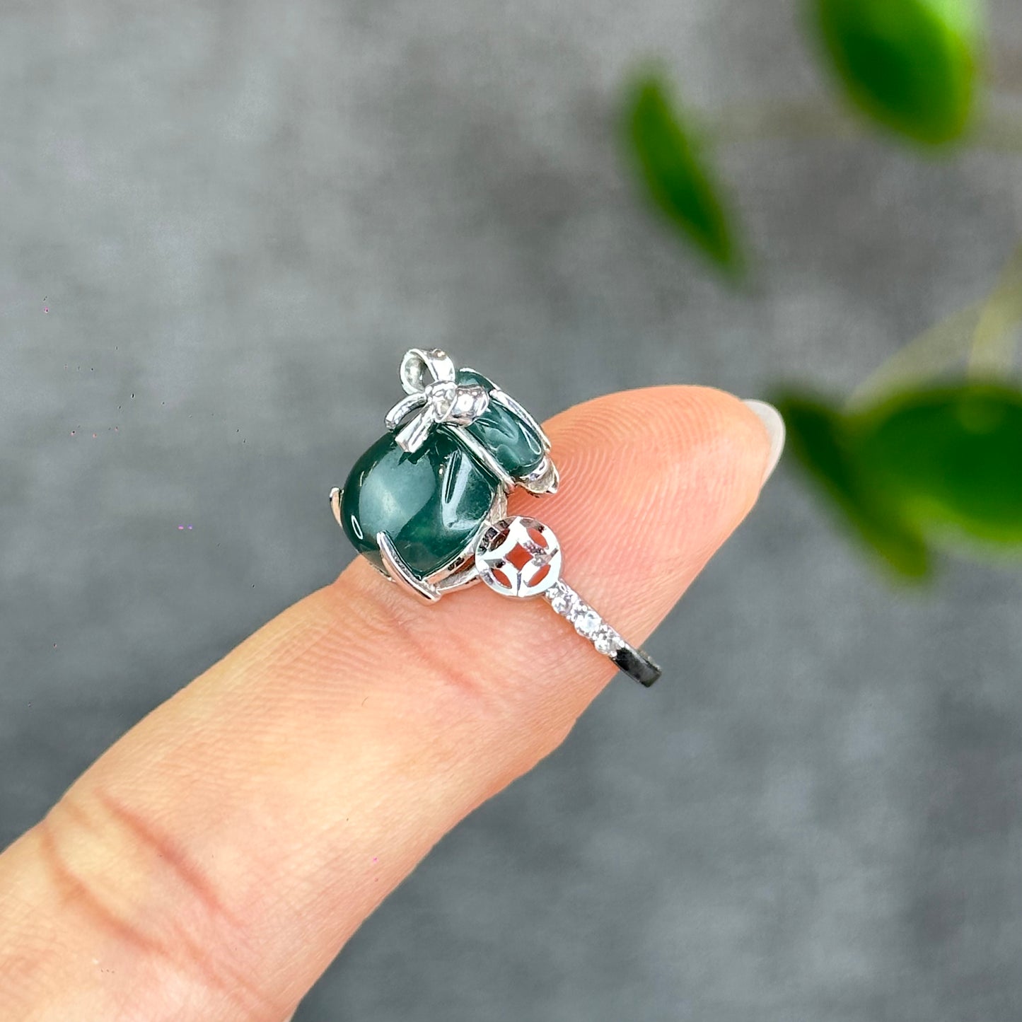 Natural Water Green Jadeite Jade Money Bag Ring in Gold Platted Silver Setting Size 1.72