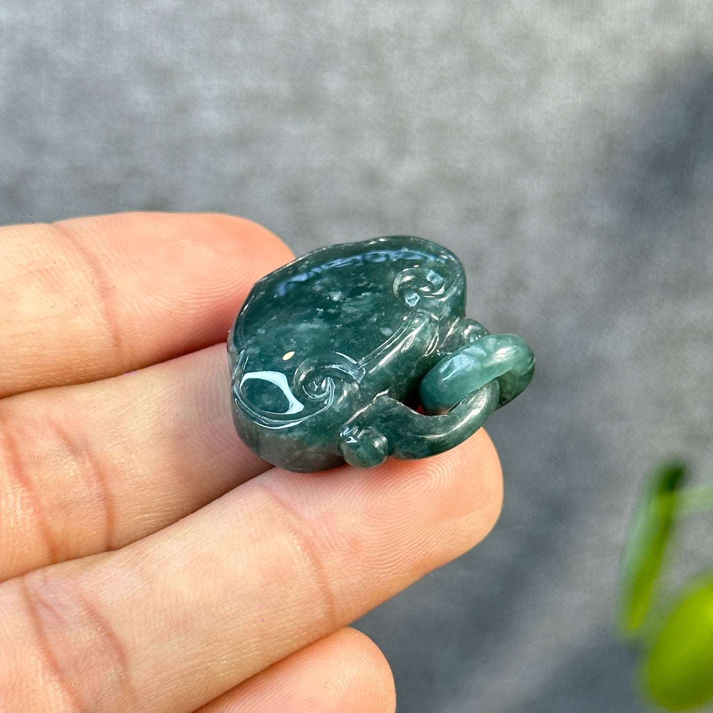 Nhu Y Abundant Lock Jadeite Jade Pendant