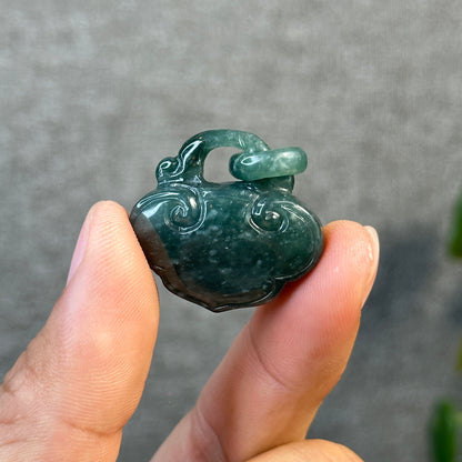 Nhu Y Abundant Lock Jadeite Jade Pendant