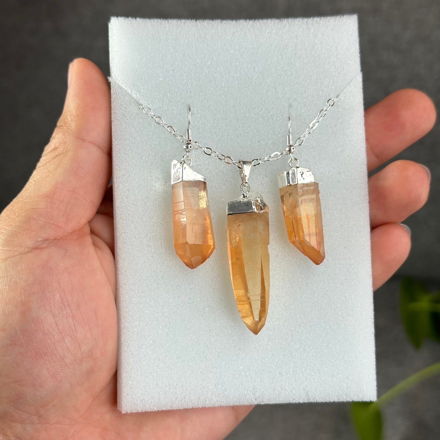 Natural Tangerine Quartz Point Earring and Pendant with Chain Silver Platted
