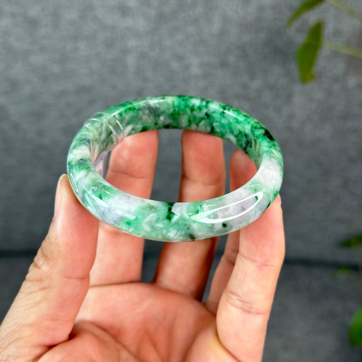 Natural Apple Green Jadeite Jade VIP Bangle Leaf Style Size 54 mm