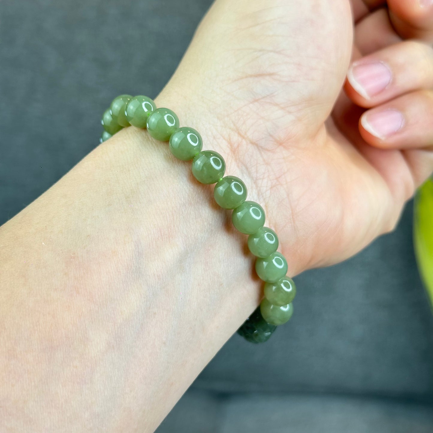 Natural Olive Green Hoa Dien Nephrite Jade mixed with Pixiu Bracelet Size 8 mm