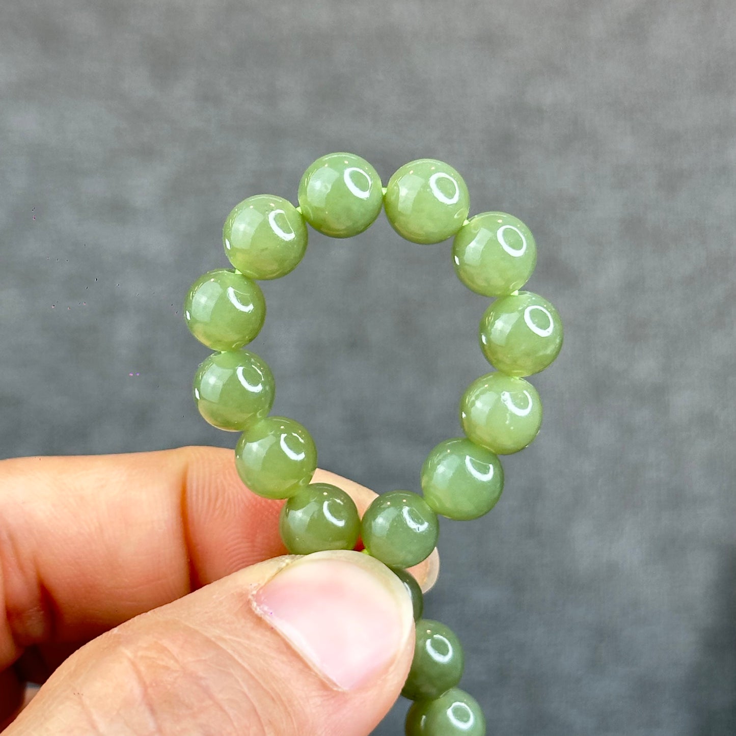 Natural Olive Green Hoa Dien Nephrite Jade mixed with Pixiu Bracelet Size 8 mm