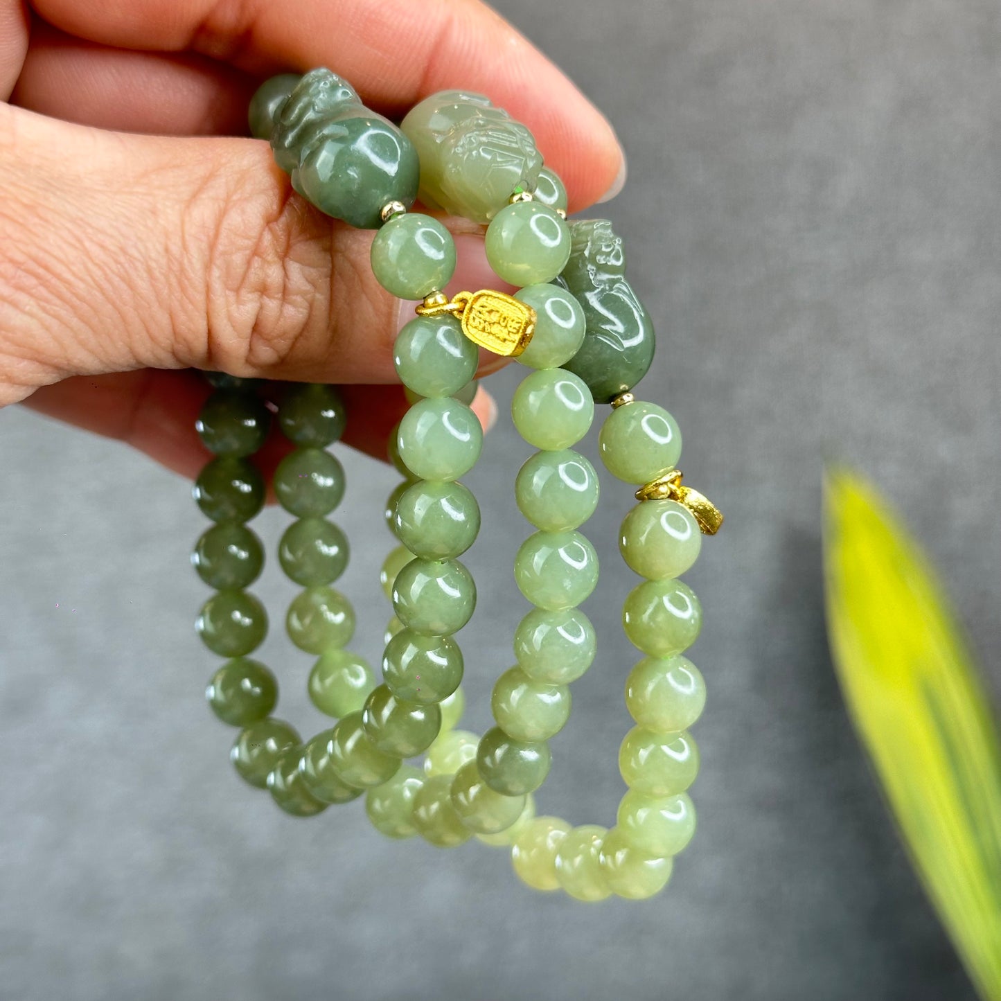 Natural Olive Green Hoa Dien Nephrite Jade mixed with Pixiu Bracelet Size 8 mm