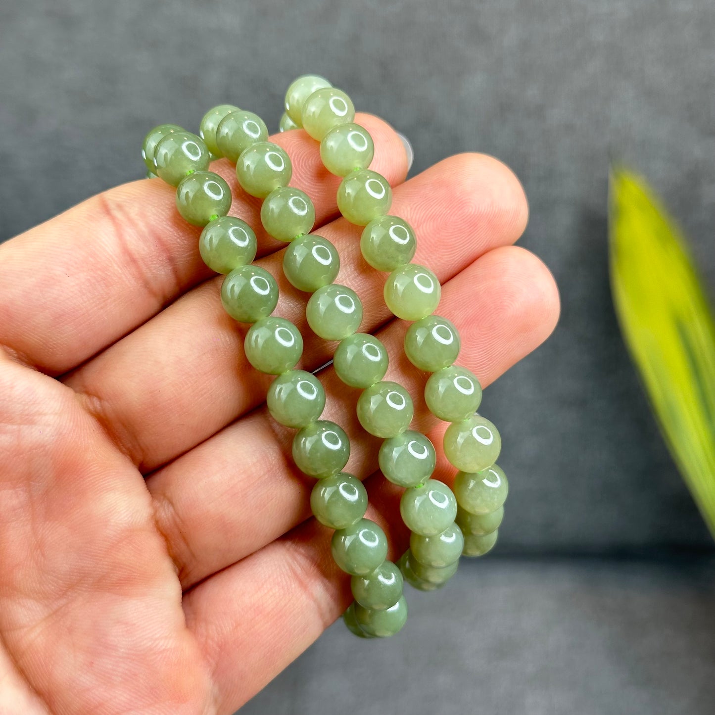 Natural Olive Green Hoa Dien Nephrite Jade mixed with Pixiu Bracelet Size 8 mm