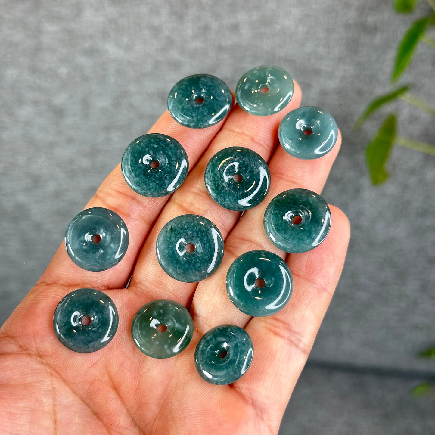 Natural Flat Dong Dieu Donut Dark Water Green Jadeite Jade 15 -16 mm