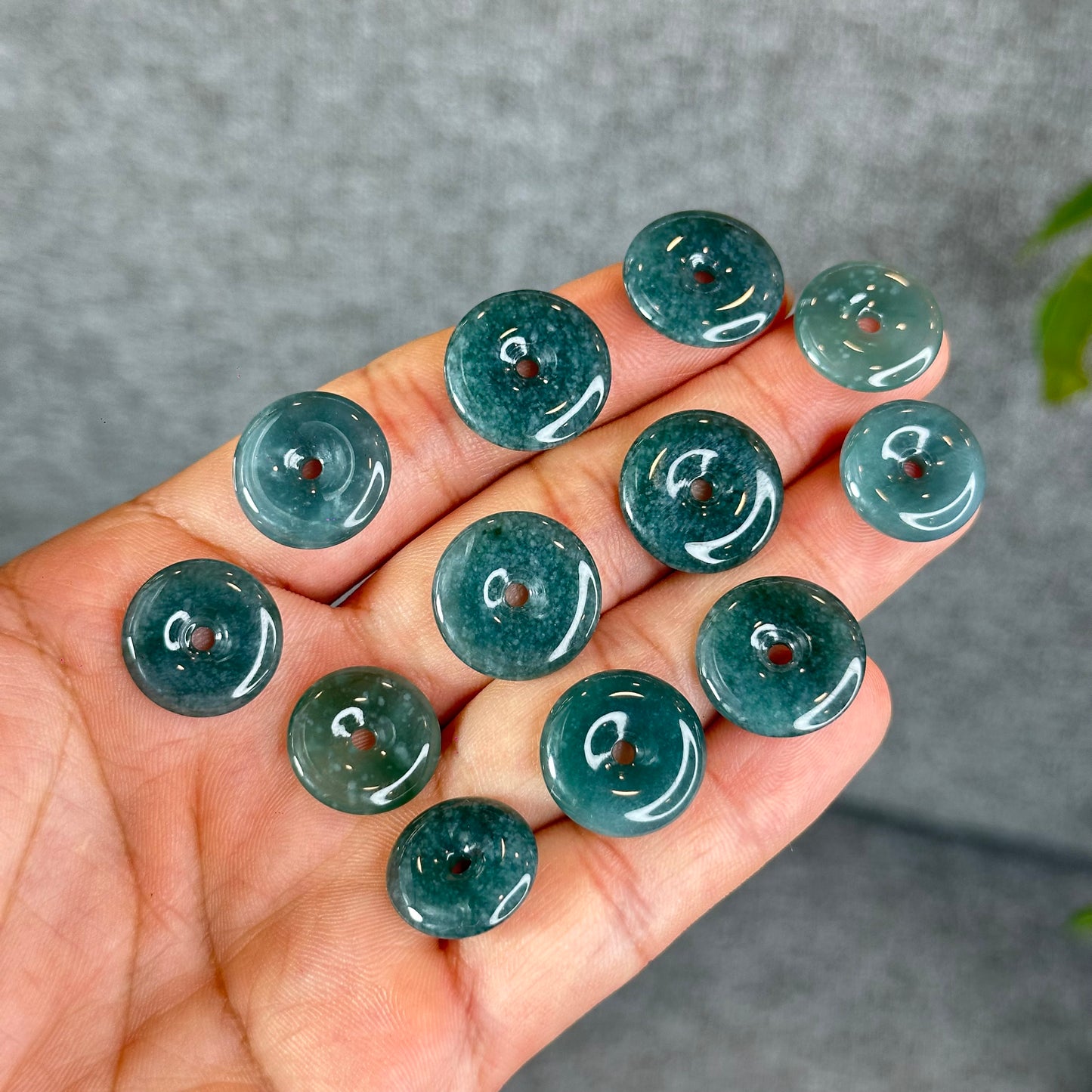 Natural Flat Dong Dieu Donut Dark Water Green Jadeite Jade 15 -16 mm