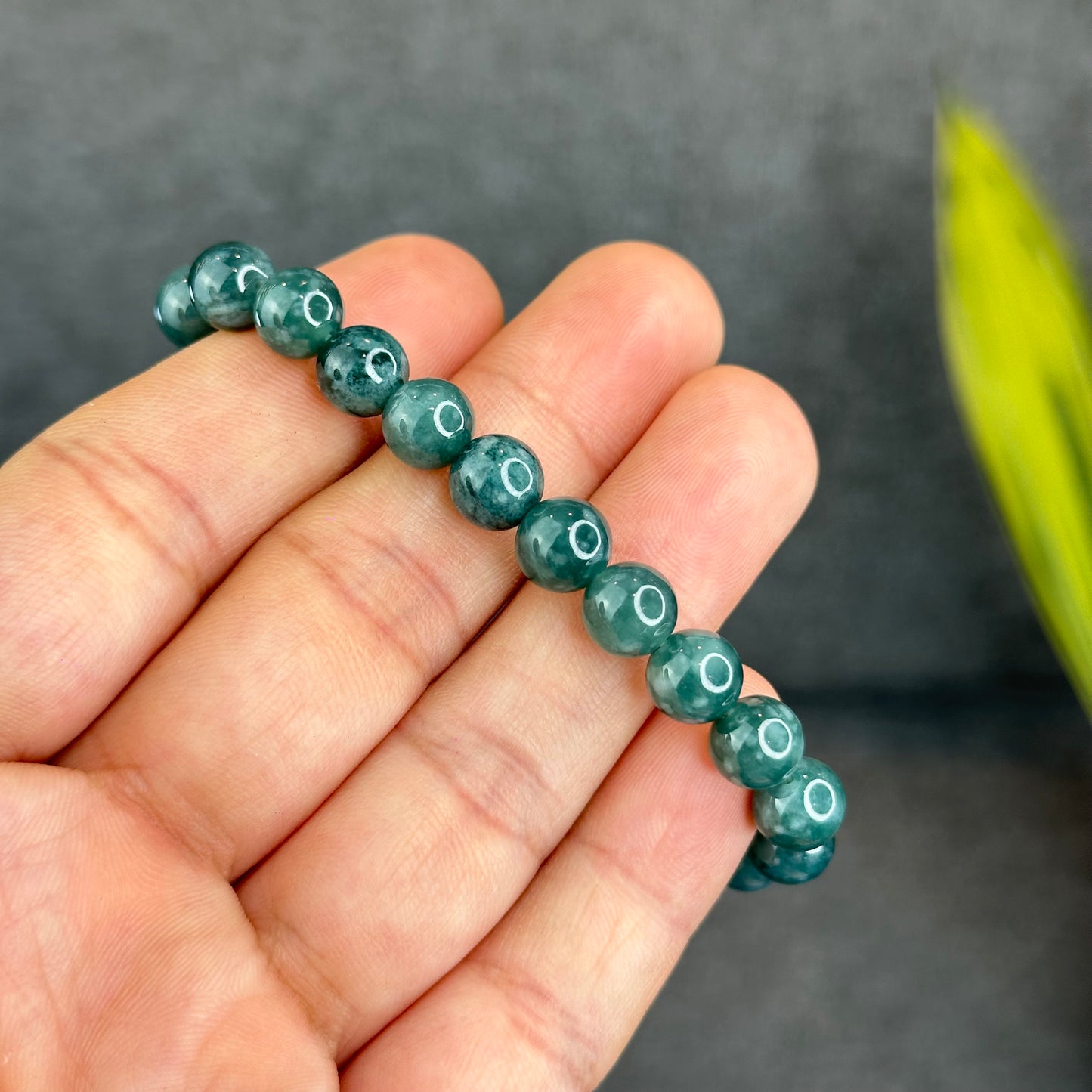 Natural Water Green Jadeite Jade Mixed with Ho Ly Bracelet Size 8 mm