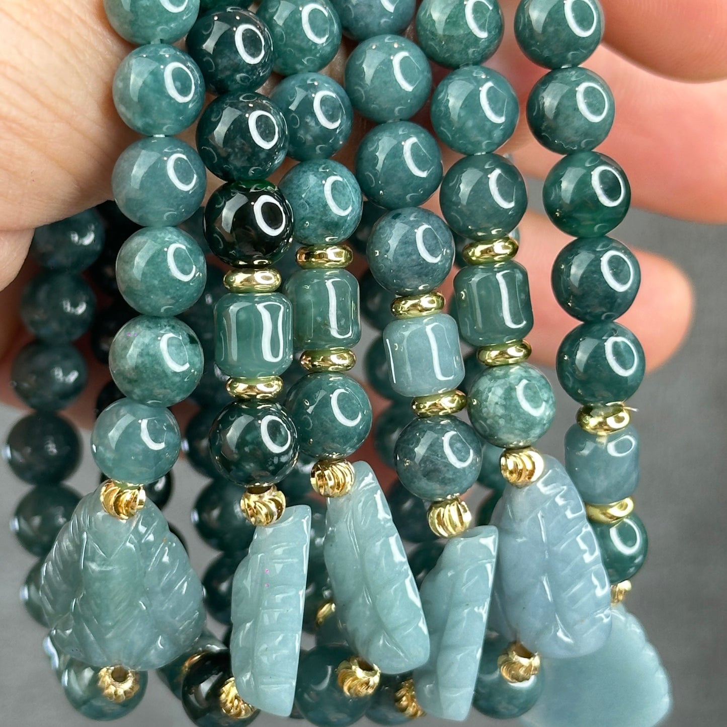 Natural Water Green Jadeite Jade Mixed with Ho Ly Bracelet Size 8 mm