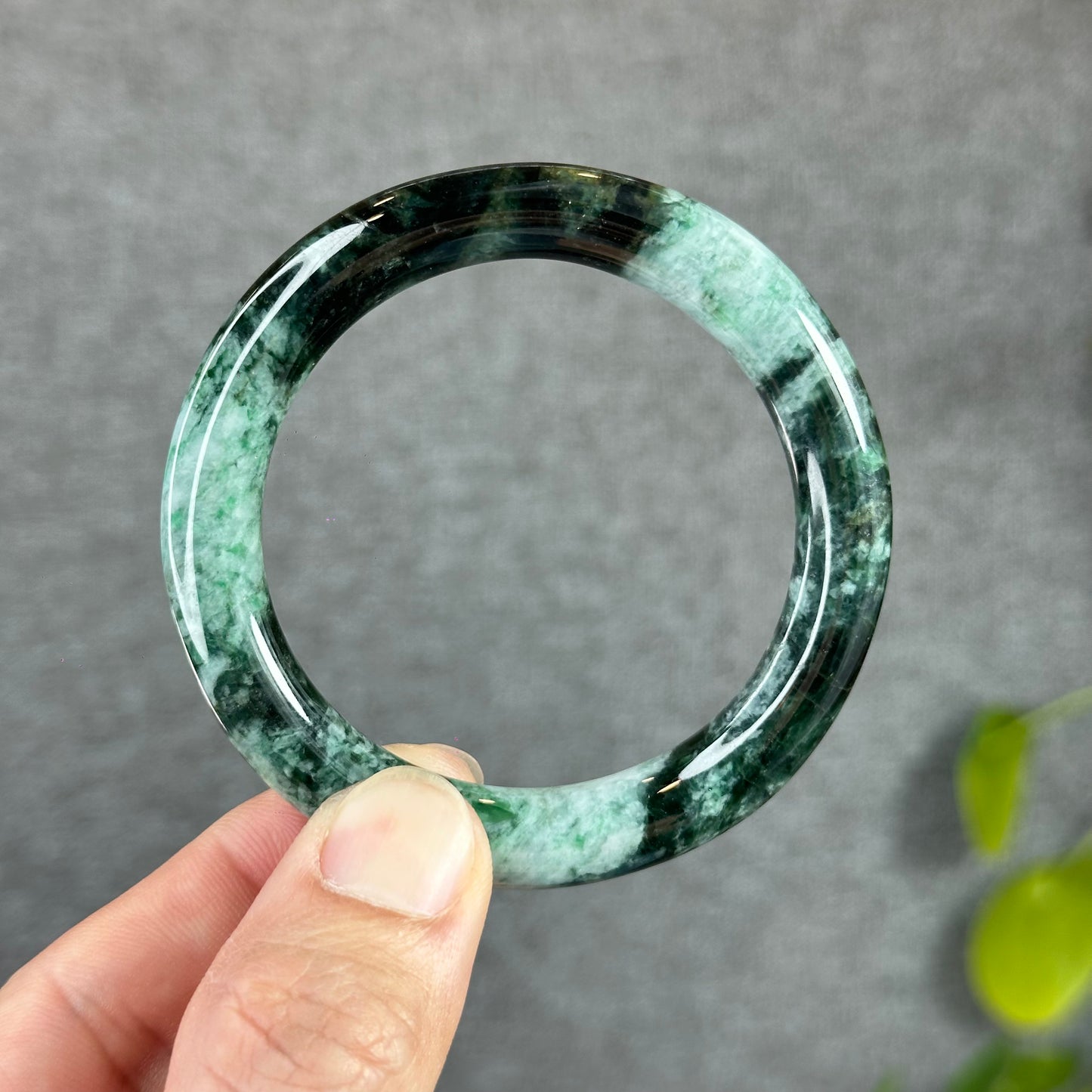 Natural Jadeite Jade Son Thuy Chopstick style Bangle Size 52 mm