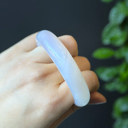 Natural White Agate Bangle Leaf Style Size 52 mm