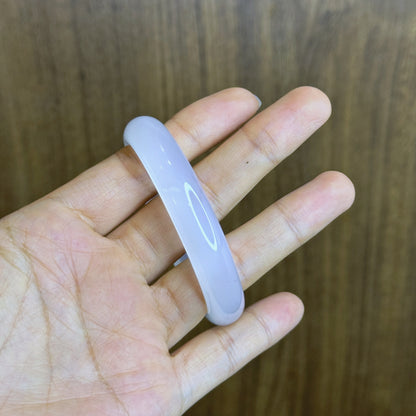 White Agate Bangle Leaf Style Size 55 mm