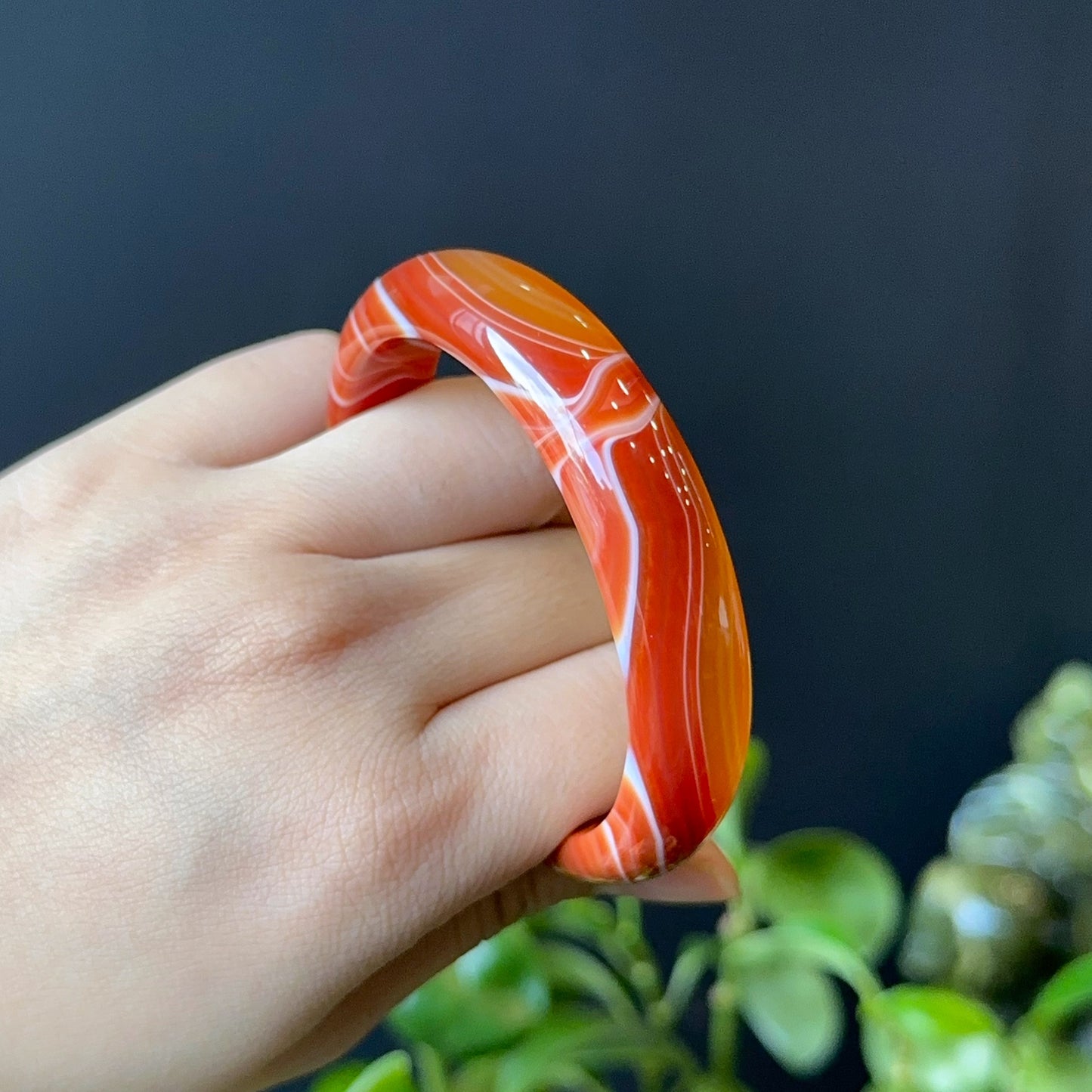 Red Agate Bangle Leaf Style Size 56 mm