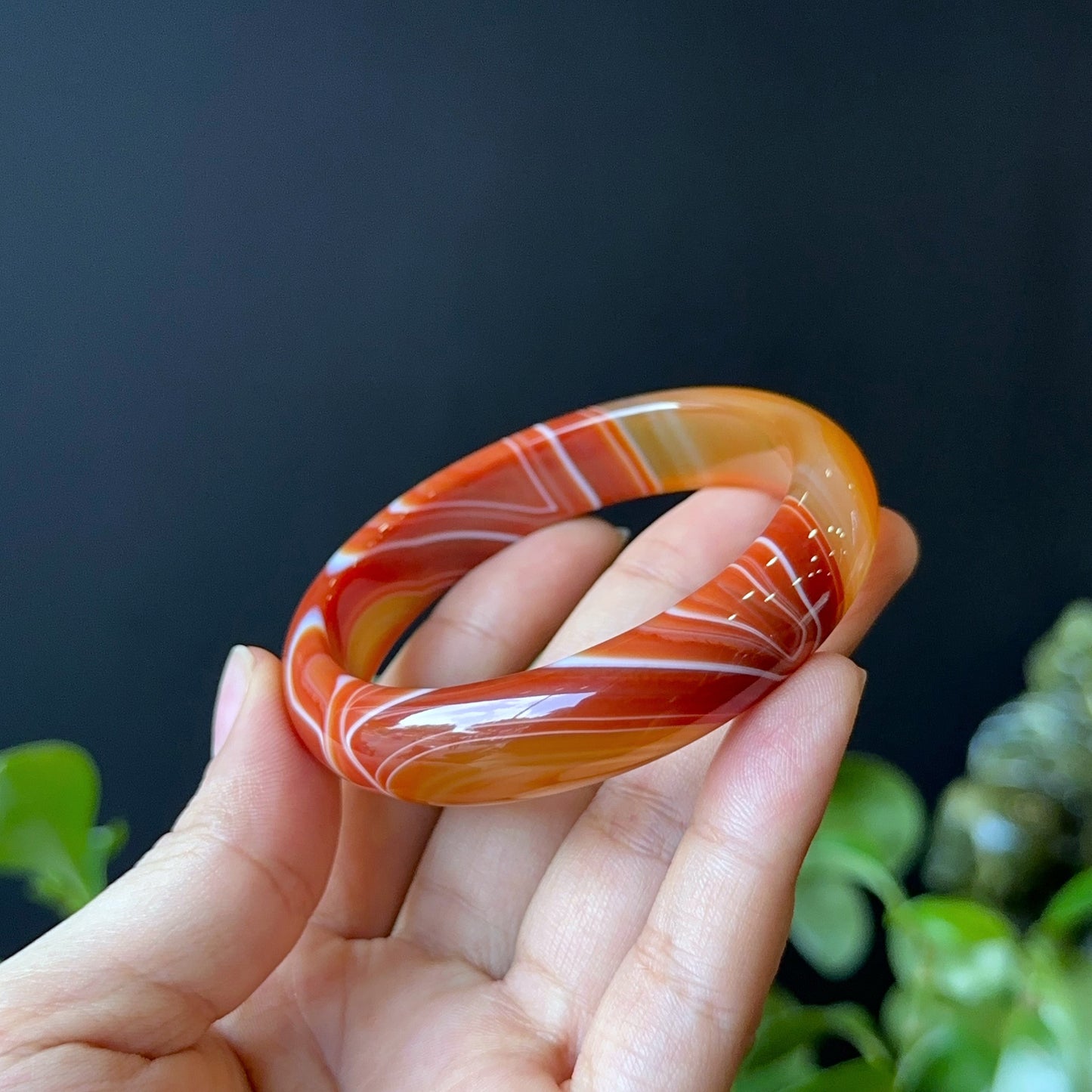 Red Agate Bangle Leaf Style Size 56 mm