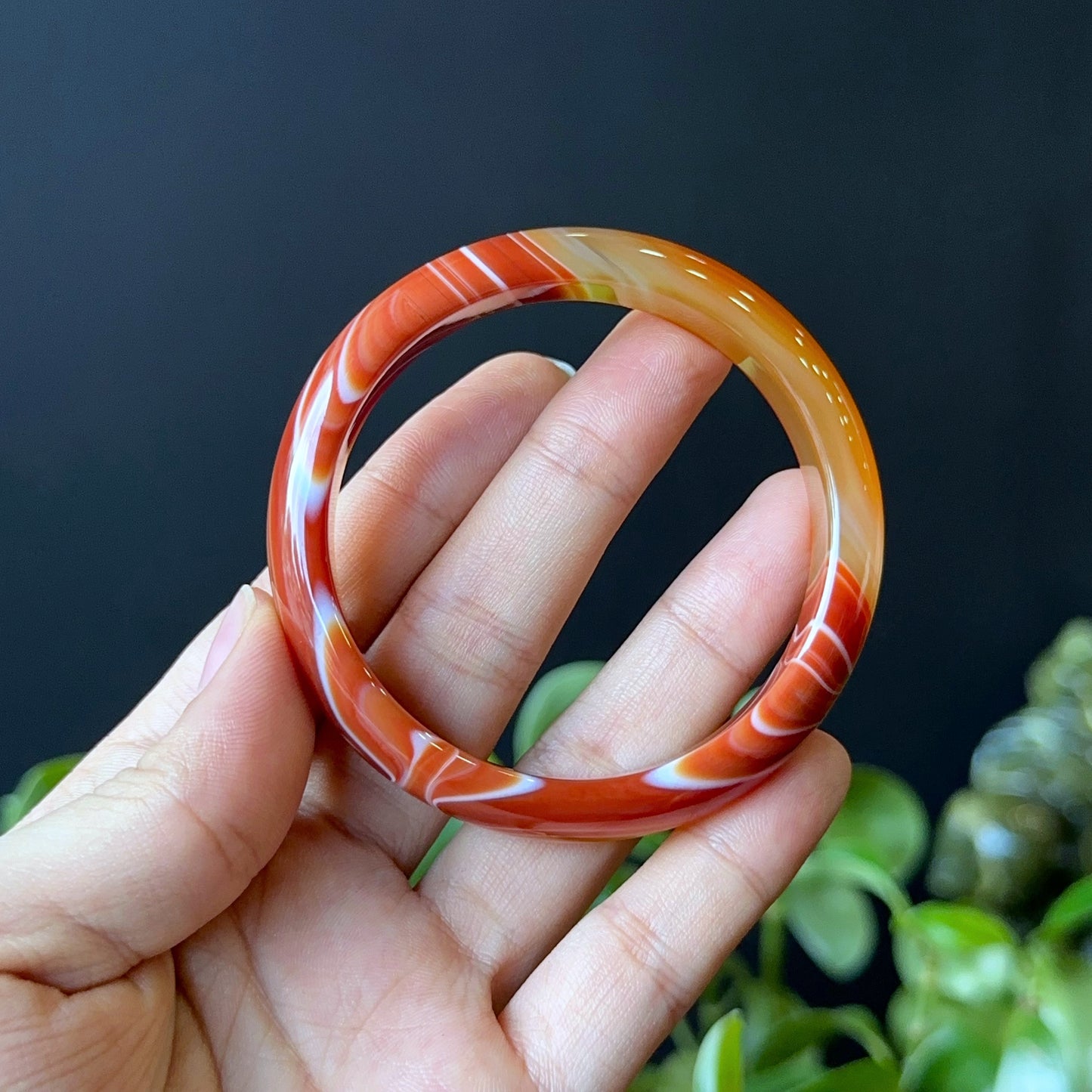 Red Agate Bangle Leaf Style Size 56 mm