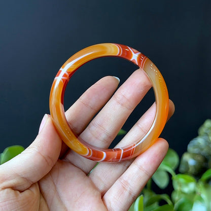 Red Agate Bangle Leaf Style Size 56 mm