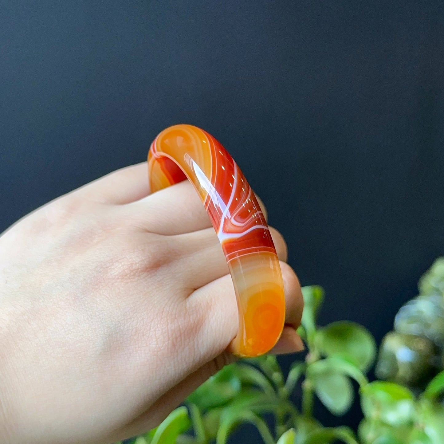 Red Agate Bangle Leaf Style Size 56 mm