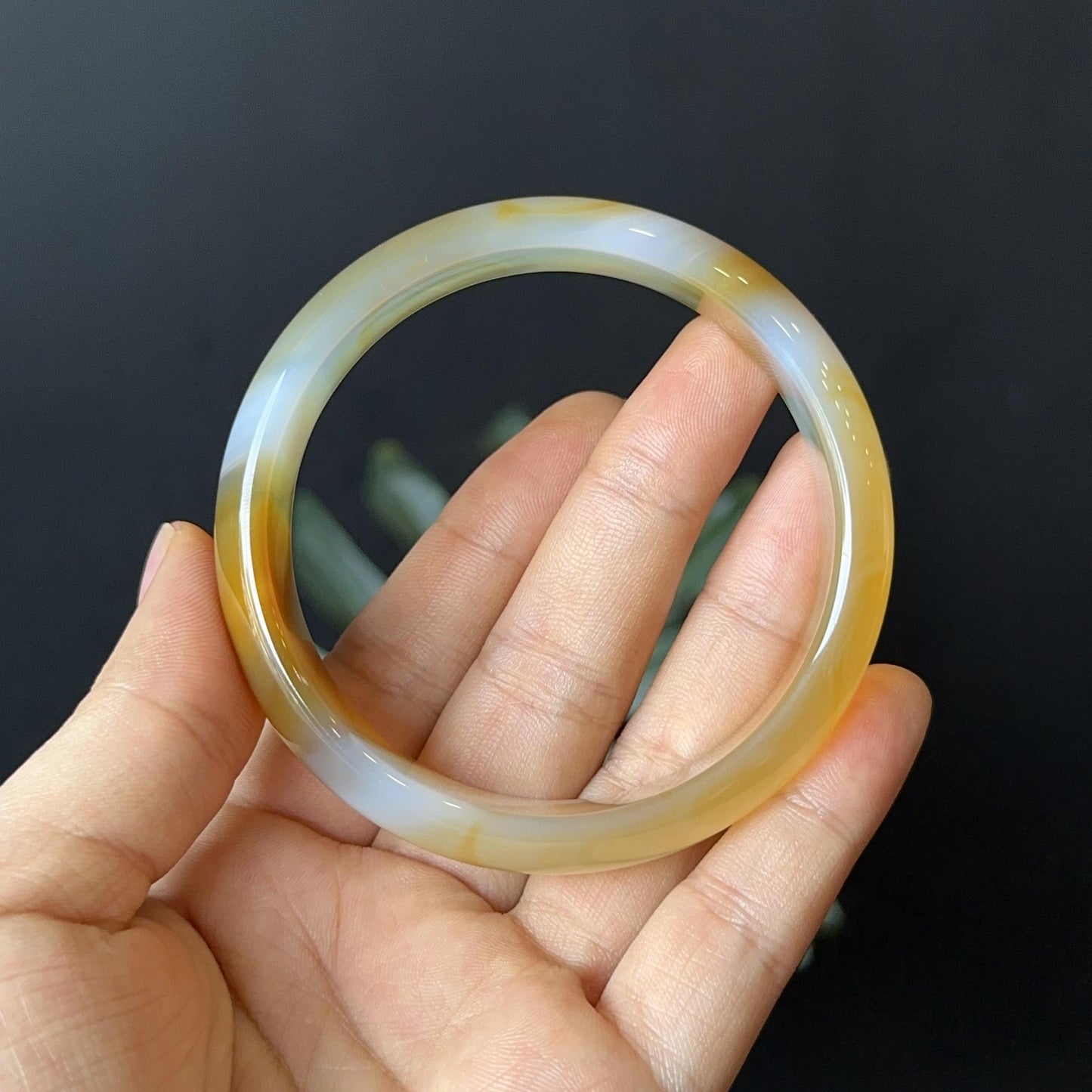Natural Agate Bangle Leaf Style Size 60 mm