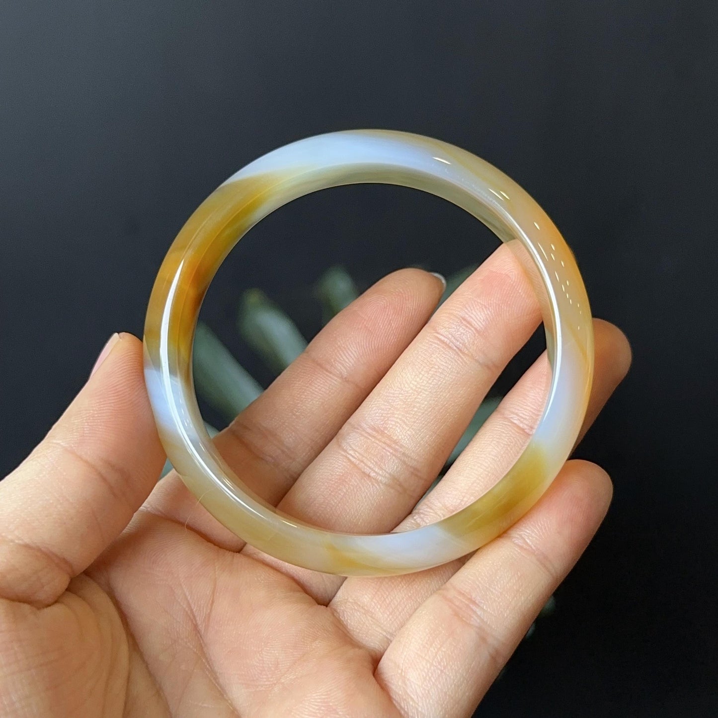 Natural Agate Bangle Leaf Style Size 60 mm