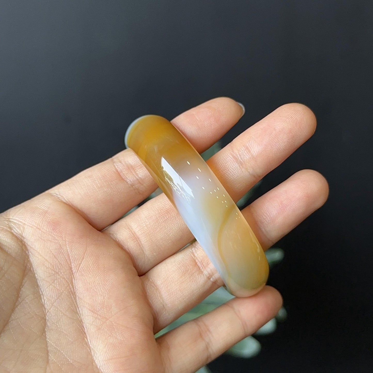 Natural Agate Bangle Leaf Style Size 60 mm