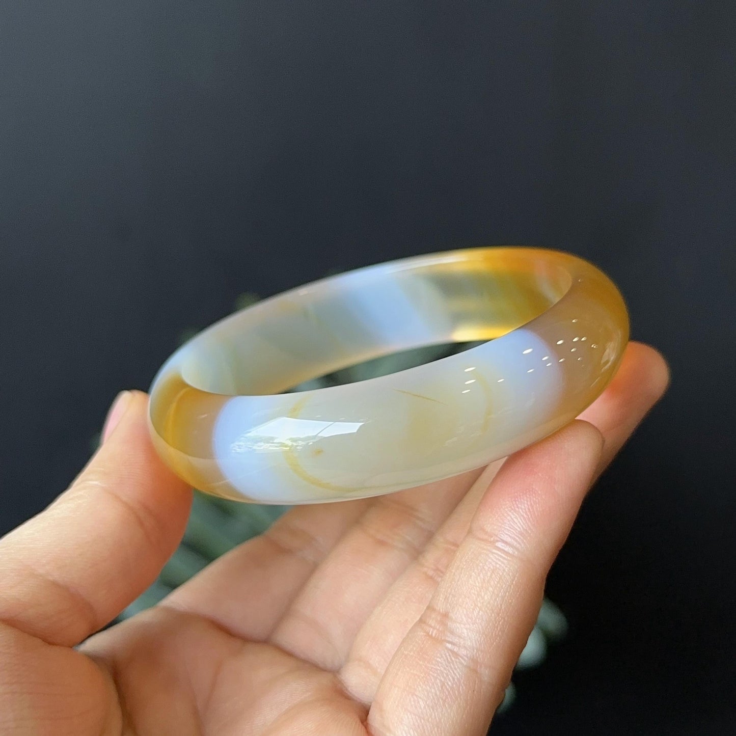 Natural Agate Honey Colour Bangle Leaf Style Size 61 mm