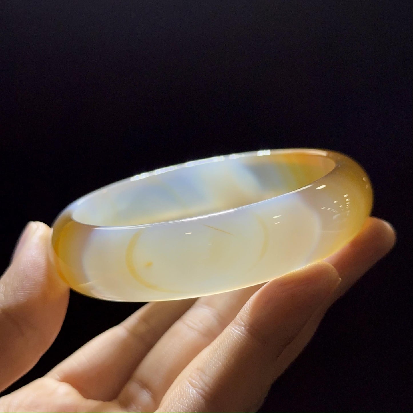 Natural Agate Honey Colour Bangle Leaf Style Size 61 mm