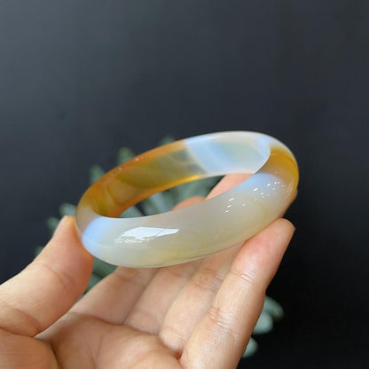 Natural Agate Honey Colour Bangle Leaf Style Size 61 mm