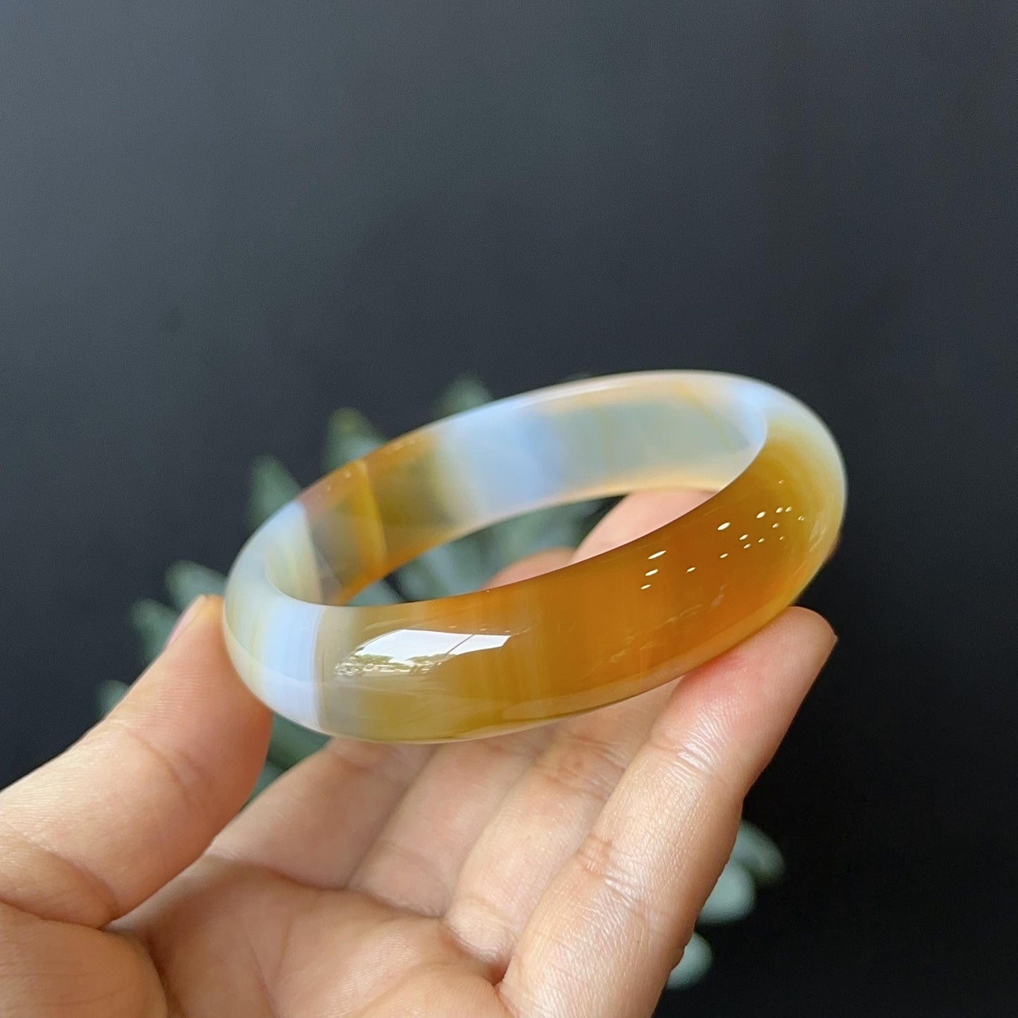Natural Agate Honey Colour Bangle Leaf Style Size 61 mm