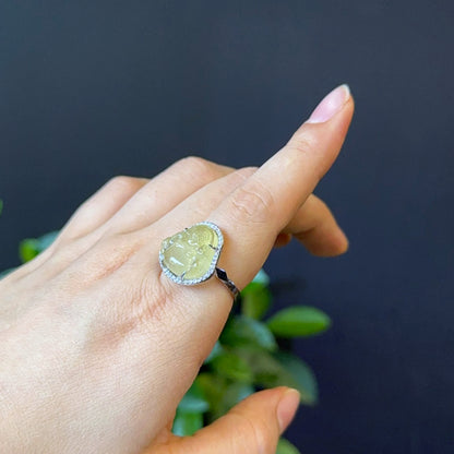Bague Béryl Doré Happy Buddha en Argent avec Serti Pierre Blanche Taille 1,75