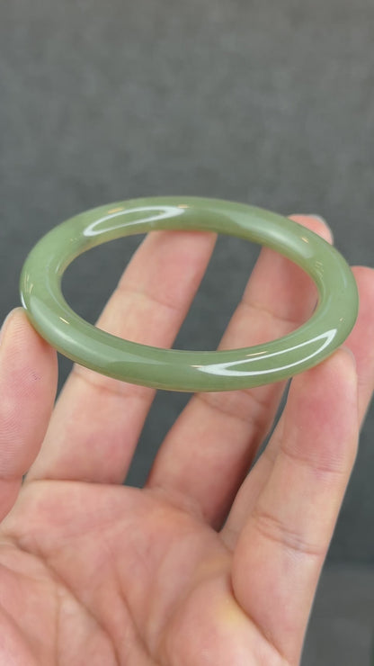 Natural Green Tea Hetian Nephrite Jade Bangle Chopstick Style Size 52 mm