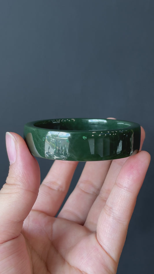 Bracelet en jade néphrite style carré taille 52 mm