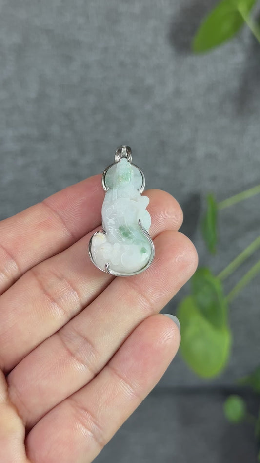 Guan Yin (Quan The Am) Buddha Floral Light Green Natural Jadeite Jade Pendant White 10k  Gold Simple Setting