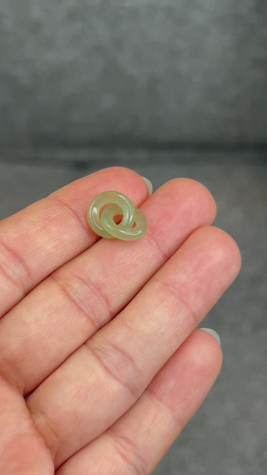 Natural Translucent Nephrite Jade Circle Interlock Charm
