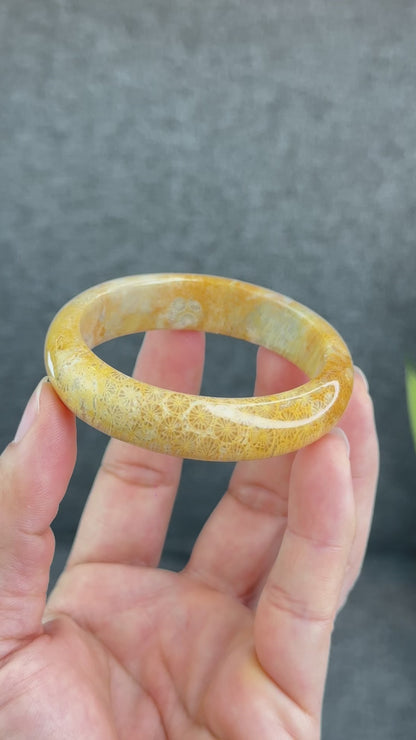Natural Coral Bangle Leaf Style Size 53 mm