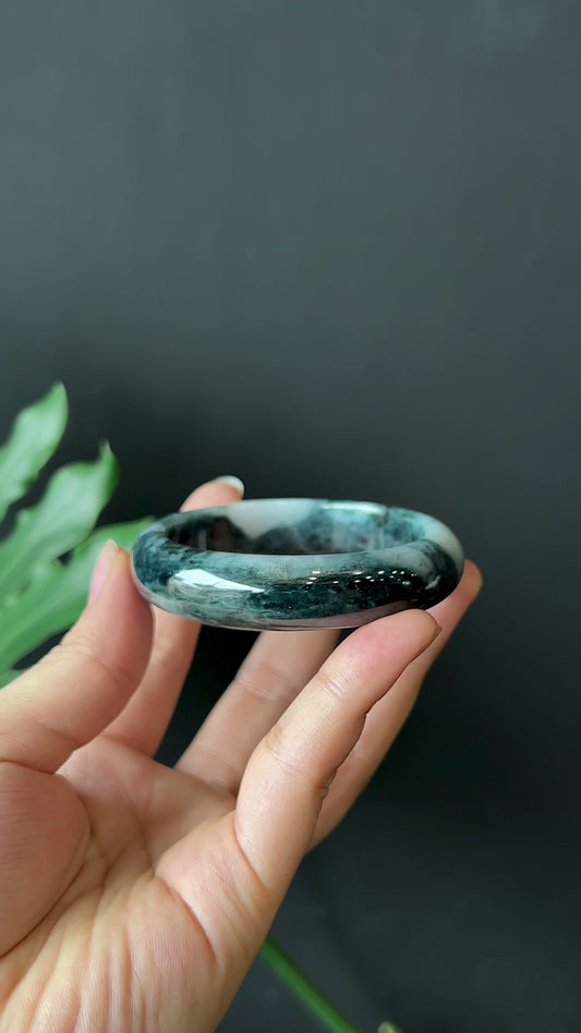 Jadeite Jade Son Thuy Bangle Style Feuille Taille 53 mm