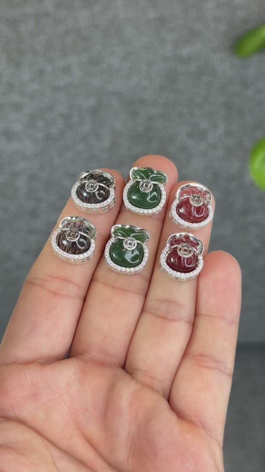 Natural Neprhtie Jade Money Bage Charm in Silver Setting