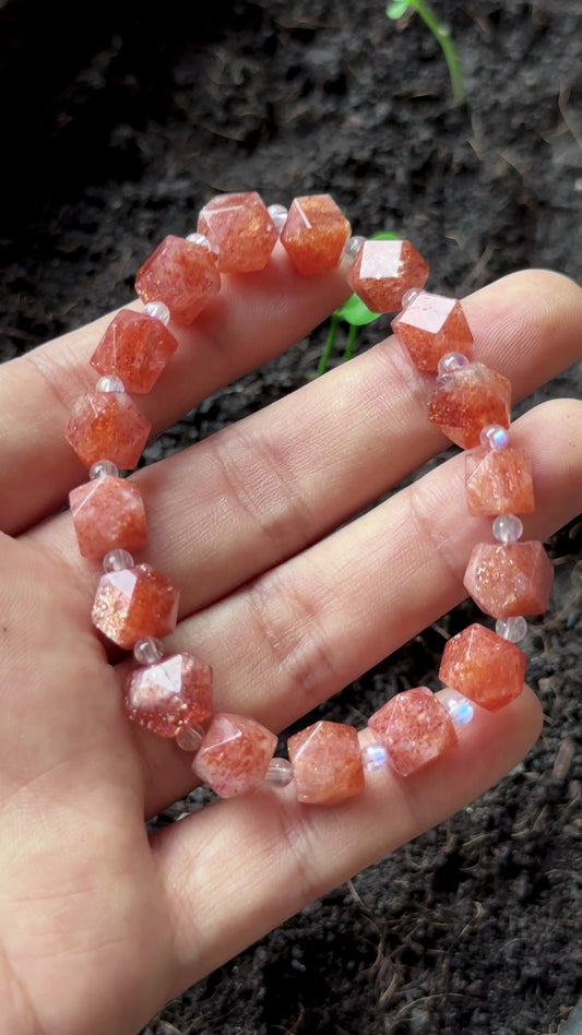 Natural Sunstone Bracelet Size 8-10 mm