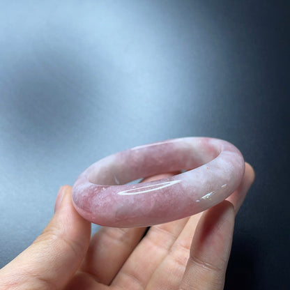 Rose Quartz Bangle Leaf Style Size 51 mm.