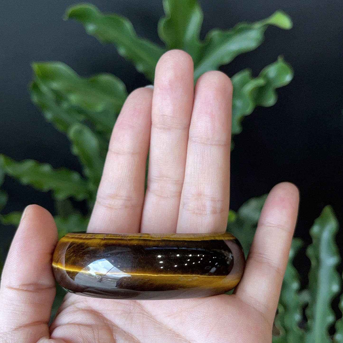 Natural Tiger Eye Bangle Leaf Style Size 56 mm
