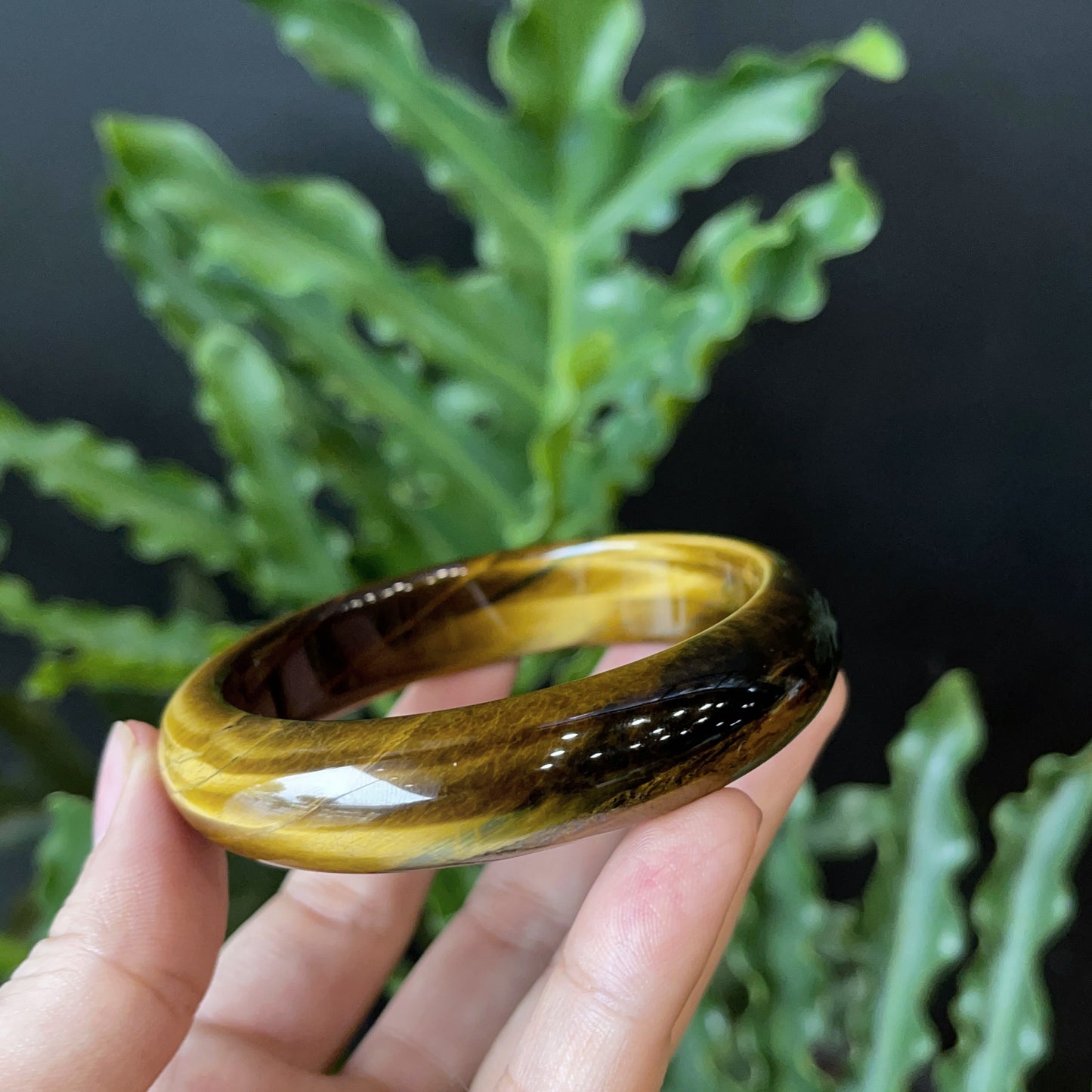 Natural Tiger Eye Bangle Leaf Style Size 60 mm