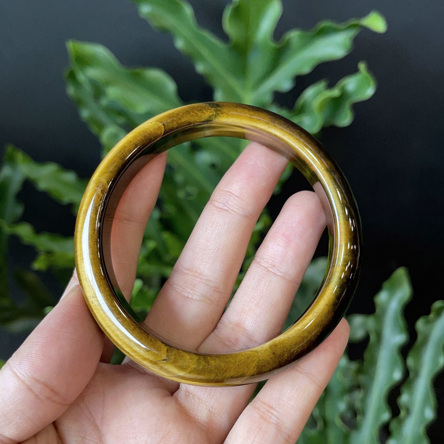 Natural Tiger Eye Bangle Leaf Style Size 60 mm