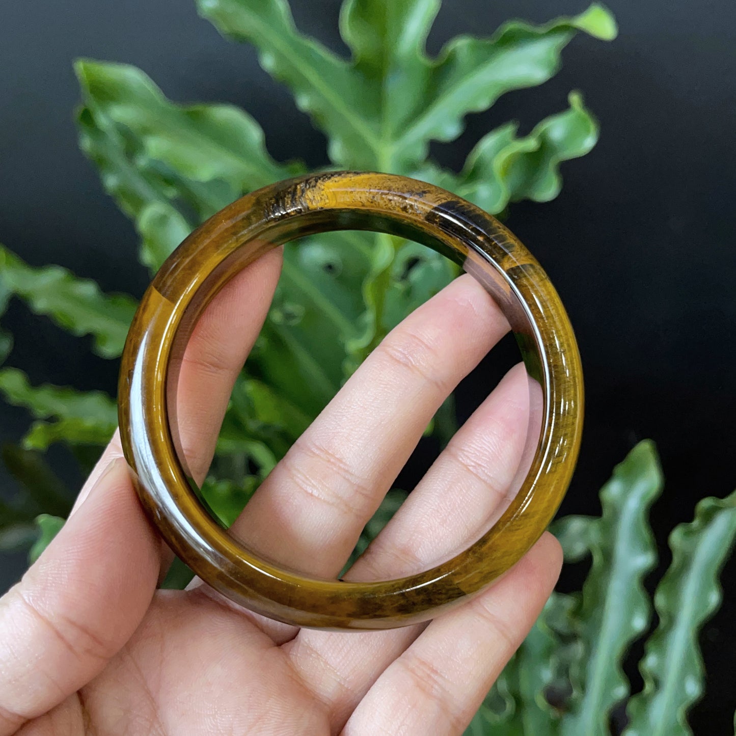 Natural Tiger Eye Bangle Leaf Style Size 60 mm
